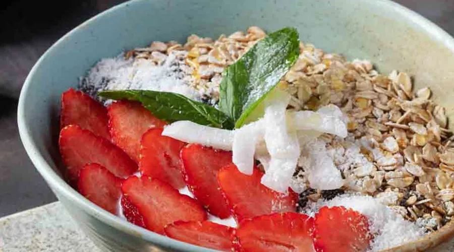 Çilekli Granola