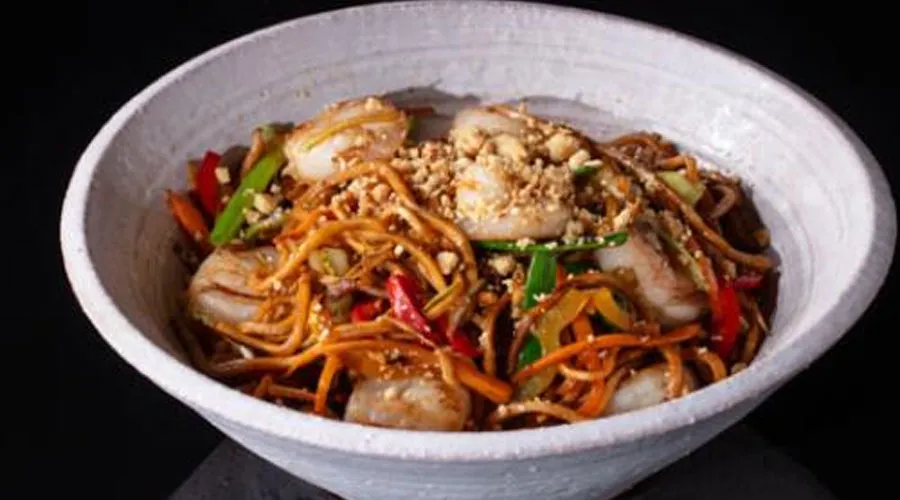 Karidesli Noodle