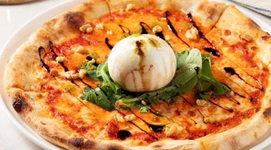 Stracciatella Pizza